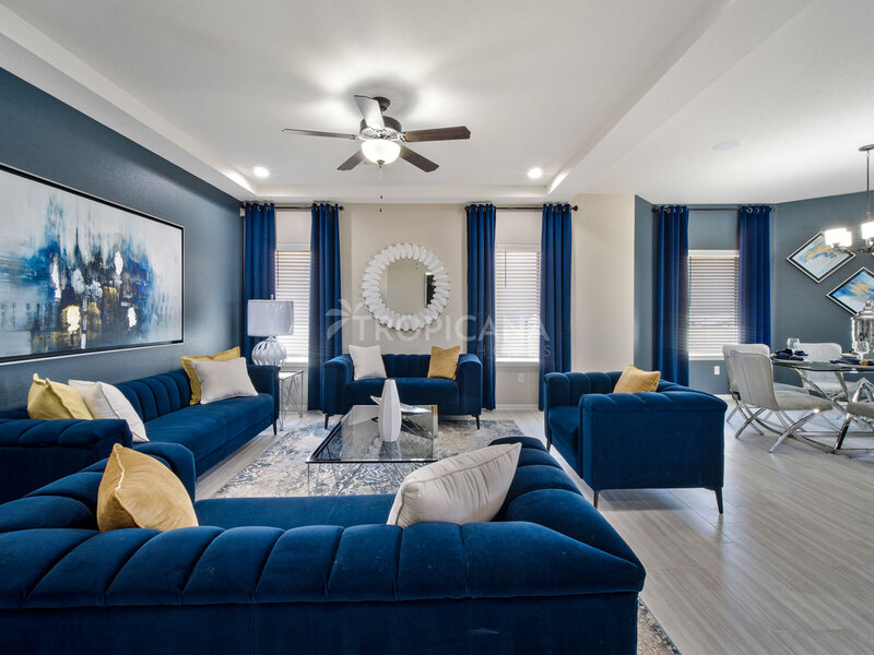 Bryan model home - Livingroom 