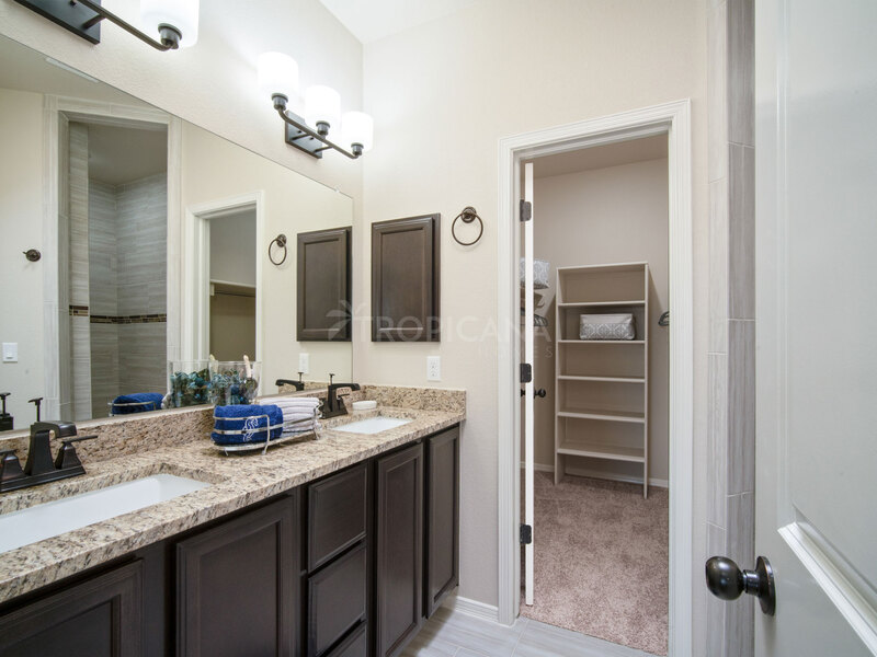 Bryan model home - Master bathroom