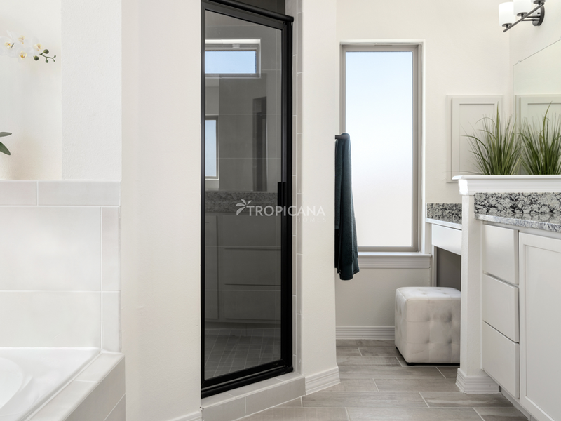 Rebecca - Master bathroom